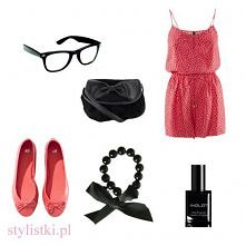 śliczna sukieneczka;) wie ktoś może gdzie taką kupić ?