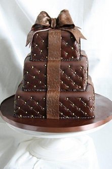 Pikowany tort czekoladowy