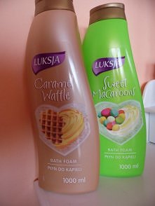 Luksja płyn do kąpieli ,zapach Sweet Macaroons i Caramel Waffle ,moje ulubione ,przecudowne słodkie zapachy ,dla wielbicielek słodyczy ,niesamowita relaksująca kąpiel ,daje gest...