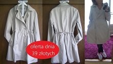 OFERTA DNIA: klasyczny trencz/płaszcz Amisu, z kieszeniami i sznureczkami na plecach, przez które można sobie dobrze dopasować płaszcz do sylwetki, rozmiar M, stan idealny. cena...