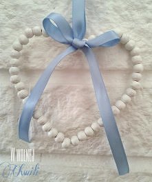 DIY: Zawieszka serce z drewnianych koralików