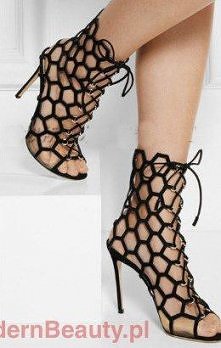 Sznurowane gladiatorki z dużymi oczkami ze skóry licowej