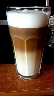 domowe latte robione blende...