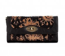 Mała śliczna torebka do dłoni