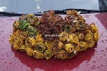 Róże z liści klonu. Moja praca, moje zdjęcia.Pomysł z Internetem.