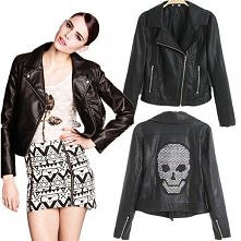 Kurtka z czaszką. Powstała z ekoskóry, z tyłu znajduje się połyskująca czaszka. Cena 99 zł na modernbeauty.pl