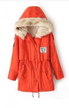 Już dostępne! S M L! Różne kolory! Cena 179 zł z wysyłką. Facebook: BluzoweLov