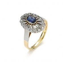 Pierścionek ze złota z brylantami i pięknym szafirem - modna biżuteria wprost od A&A - Kliknij zdjęcie i zobacz więcej