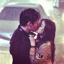 Kiss in the rain<3