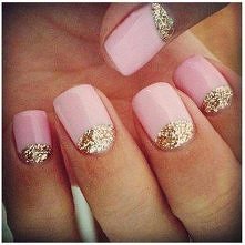 Piękne, delikatne paznokcie. Do wykonania polecam użyć lakier Golden Rose Holiday 82 (złoty z drobinkami) i jakiś róż (np. Golden Rose Rich Color 46)