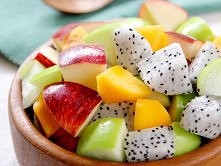 mmmm owoce <333 uwielbiam. Wie może ktoś z Was jak nazywa się ten biały owoc ?