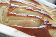 Drożdżowe z gruszkami