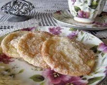 Ciasteczka drożdżowe z cukrową skorupką