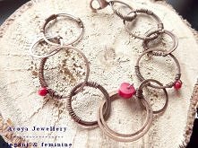 Miedziana bransoletka z koralem