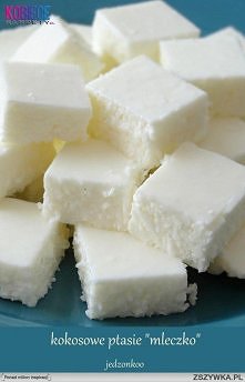 Lekkie i kokosowe ptasie "mleczko" w wersji jogurtowej


Składniki:
400g jogurtu greckiego/naturalnego,
4 łyżki cukru pudru,
mała szklaneczka wiórków kokosowych,
1/3 s...