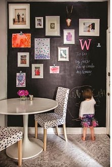 ściana w salonie :)