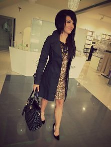 Sukienka w panterkę-150 zł, rozmiary 36-42. Taliowany, klasyczny płaszcz - przecena 180 zł---> 110 zł!! Został jeden, jedyny w rozmiarze 36. Płaszcz wykonany z wysokogatunkow...