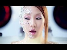 2NE1 - FOLLOW ME (날 따라해봐요) M/V