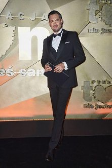 Bal Nocy Letniej. Subiektywnie i złośliwie. Spektakularnie najlepsze i definitywnie najgorsze. 

Marcin Prokop. Tak, mężczyźnie wieczorową porą trudno o fantazję, to oczywiste. ...