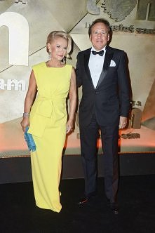 Bal Nocy Letniej. Subiektywnie i złośliwie. Spektakularnie najlepsze i definitywnie najgorsze. 

Dorota i Wojciech Soszyńscy, trochę Wielkanocy, trochę klasyki spod szyldu Gucci...