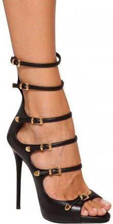 Gladiatorki z miękkiej skóry. Można kliknąć na zdjęcie.