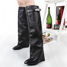 Wysokie skórzane buty motocyklowe . Można kliknąć na zdjęcie.