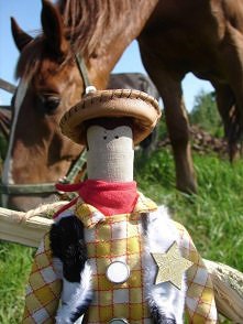 lalka uszyta ręcznie na podobiznę postaci z bajki Toy Story. więcej na FB Wspomnienia Szyją :)