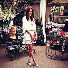 Jak pozować do zdjęć, żeby wyglądać szczupło & zgrabnie? PORADNIK (przeczytaj cały!)