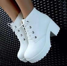 jakie ładniusie *o* ale zna...