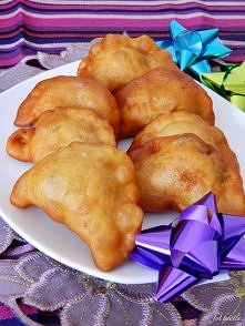 Drożdżowe pierożki z serem ...