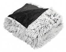 Oj chcę, chcę bardzo...Obniżka kusiii, a kupon rabatowy kusi jeszcze bardziej..I w poniedziałek chyba się w końcu złamię i kupię :)