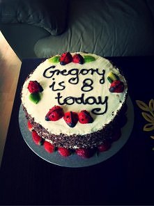 tort dla dziecka co myslicie ? (mieszkam w uk wiec dlatego napis po angielsku) dla czepiajacych sie :D