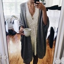 wy też teraz spędzacie te zimne, ponure i ciemne jesienne wieczory z kubkiem kawy, herbaty czy gorącej czekolady pod kocykiem oglądając jakiś film ? ja też nie, u mnie jeszcze w...