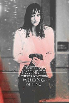 50 twarzy Greya 
"Chcę być dla tego mężczyzny wszystkim, jego alfą i omegą, a także wszystkim pomiędzy, ponieważ on jest wszystkim dla mnie. " ;)