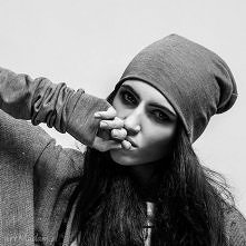 Zestaw Czapka Getry Rękawkiczki u nas na stronie art-madam.pl wpisz cadoaccessories i wszystko jasne :)

cena 119zł