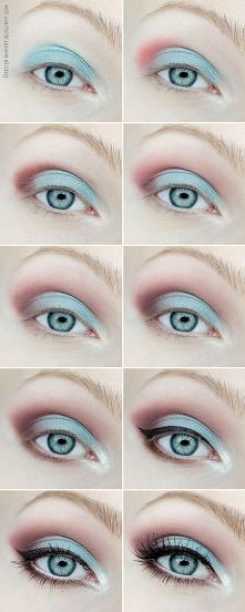 Świetny makijaż. Prawie nigdy nie używam niebieskiego cienia, ale chyba muszę zacząć :)