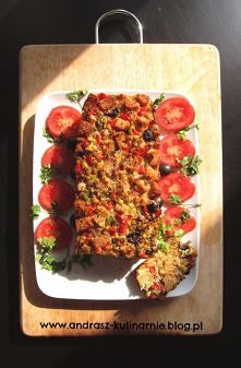 Zapiekanka z czerstwego chleba z oliwkami