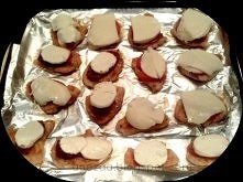 A na blogu nowa propozycja obiadowa - Pikantne piersi w pomidorami i serem w wersji light i mniej light ;) >> KLIK W OBRAZEK << anezaa.blogspot.com