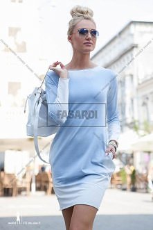 Tunika - sukienka z dekatyzowanego materiału, dostępna w naszym sklepie internetowym.