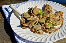 Pierogi żytnie z farszem na bazie pokrzywy, smacznego! Przepis na blogu (: