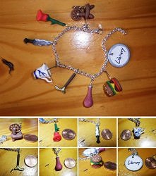 kołowrotek Rumpla, róża - Gaston, sztylet Mrocznego, wyszczerbiona filiżanka Bell, laska pana Golda, ???, hamburger, który jedli u Babci i zawleczka od klucza do biblioteki :)