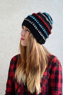 Czapka dostępna na portalu "DaWanda" nick Barabell