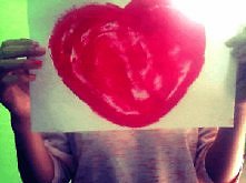 Nie umiem wyrażać tego co czuję w słowach . 
Nie wiem co mam Ci powiedzieć .
Co ? Że Cię Kocham ? Że wciąż po nocach nie śpię i że wciąż jest źle...."