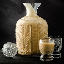 1 szklanka whisky
    1 puszka mleka słodkiego skondensowanego
    pół szklanki śmietanki słodkiej 18%
    2 łyżki cukru pudru
    1 łyżeczka kawy (płynnej)


Puszke mleka gotuj...