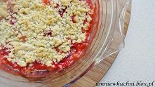 Crumble z rabarbarem i truskawkami