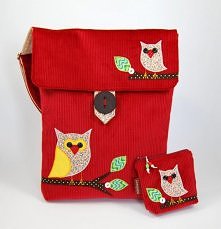 Czerwona listonoszka z portfelikiem (sówki)