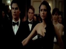 Damon &amp; Elena - Fallin