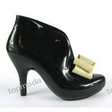 nie ma to jak porządne gumofilce na pluchę....