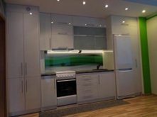 z zielonymi wstawkami