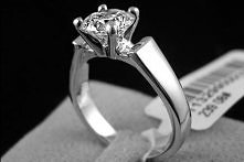 Pierścionek w cenie 17,9O o...